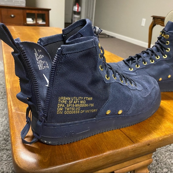 High Top Nike Air Force Dame Urban Nike Air Force Mid 07 QS Jewel